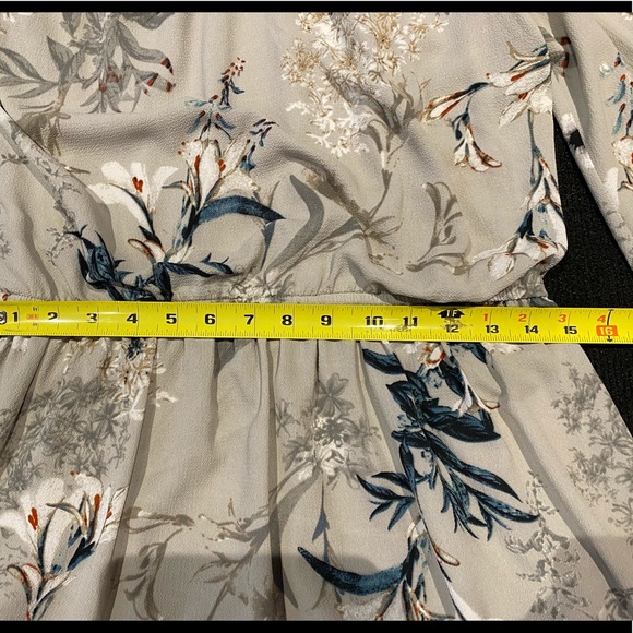 Dex size medium crepe short dress - Picture 10 of 11